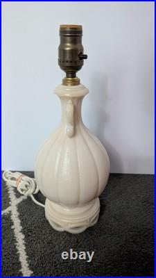 Aladdin 1942 G-256 Alacite Uranium Table Lamp Glows