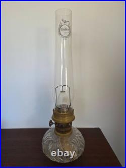 Aladdin #23 Table-Top Oil Lamp Round leaf design glass base