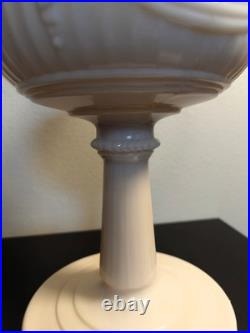 Aladdin Alacite Lincoln Drape Mantle Oil Lamp with Cherub Shade, Model B Burner