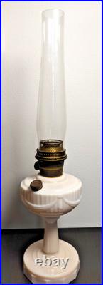 Aladdin Alacite Lincoln Drape Oil Lamp Model B Chicago Burner No Shade 1933-49