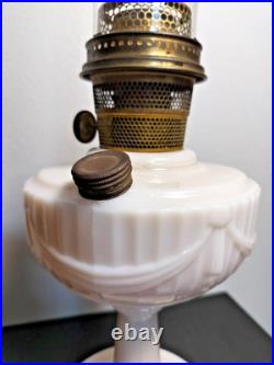 Aladdin Alacite Lincoln Drape Oil Lamp Model B Chicago Burner No Shade 1933-49