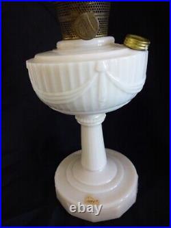 Aladdin Alacite Lincoln Drape Oil Lamp-original Shade-b Burner