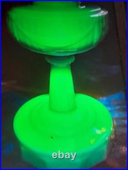 Aladdin Alacite Lincoln Vintage Drape kerosene lamp