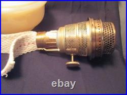 Aladdin Alacite Oil Lamp Fontblacklite Green