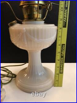 Aladdin Alacite Short Lincoln Drape, Electric 3-Way Light, Flouresces! (2)