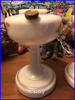 Aladdin Alacite Simplicity B-26 Decalmania Oil Lamp/light 19 milk glass 1950s