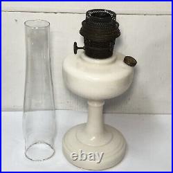 Aladdin Alacite Simplicity B-76 Oil Kerosene Lamp, Nu Type Model B, Chimney