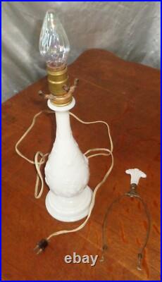 Aladdin Alacite Table Lamp 1940s Floral With Original Lamp Shade Finial