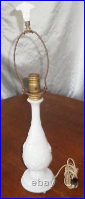 Aladdin Alacite Table Lamp 1940s Floral With Original Lamp Shade Finial