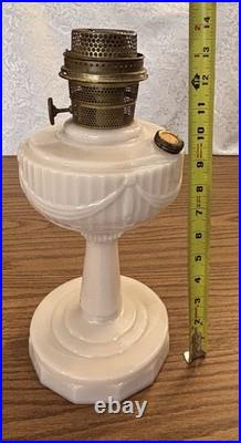 Aladdin Alacite Tall Lincoln Drape Oil Lamp with Model B Burner c. 1942-50s