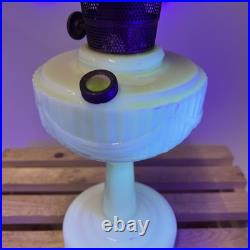 Aladdin Alacite Tall Lincoln Drape Prewar (Uranium) With B Burner