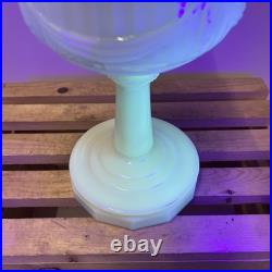 Aladdin Alacite Tall Lincoln Drape Prewar (Uranium) With B Burner