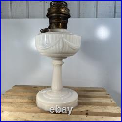 Aladdin Alacite Tall Lincoln Drape Prewar (Uranium) With B Burner