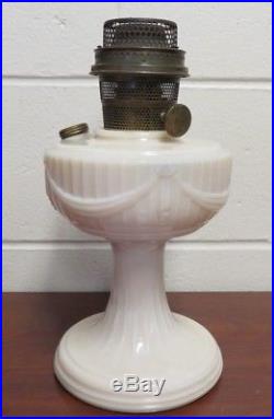 Aladdin Alacite short Lincoln drape kerosene oil lamp Nu Type Model B Burner