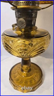 Aladdin Amber Washington Drape B-55Oil Lamp 1944-50 Model B Burner