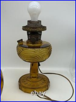 Aladdin Amber Washington Drape Oil Lamp With Fenton Style Glass Shade 21 Tall
