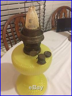 Aladdin Antique Kerosene Oil Lamp Model B-88 Yellow Moonstone Vertique