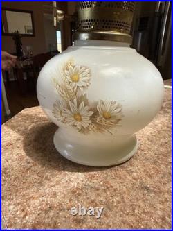 Aladdin Antique Milk Glass Kerosene Oil Lamp Original Globe MINT CONDITION 21.5