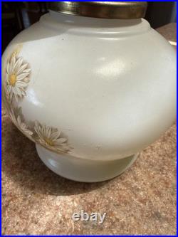 Aladdin Antique Milk Glass Kerosene Oil Lamp Original Globe MINT CONDITION 21.5