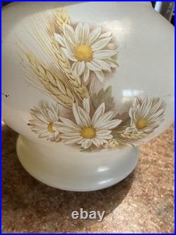 Aladdin Antique Milk Glass Kerosene Oil Lamp Original Globe MINT CONDITION 21.5