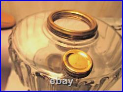 Aladdin B-104 Corinthian Oil Lampclear Font Black Foot