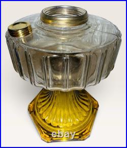Aladdin B-106 Corinthian Amber Beta Crystal Base Kerosene Lamp 1936 Mfg