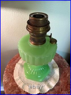 Aladdin B-111 Apple Green Corinthian Table Lamp