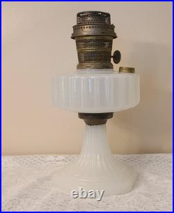 Aladdin B-114 White Moonstone Corinthian Oil Lamp With B Complete Burner