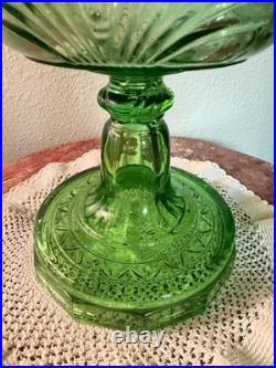 Aladdin B-48 Green Washington Drape Bell Stem