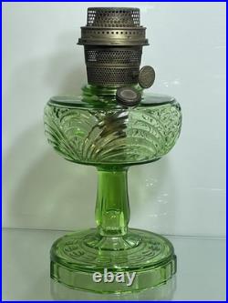 Aladdin B-54 Green Washington Drape Plain Stem Model B Burner Oil Lamp 1941 & 42