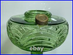 Aladdin B-54 Green Washington Drape Plain Stem Model B Burner Oil Lamp 1941 & 42