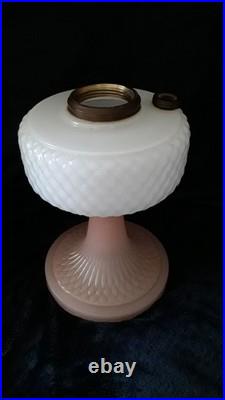 Aladdin B-91 Quilt 1937 White Moonstone Over Rose Moonstone