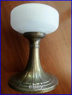 Aladdin B-95 Queen Kerosene Oil Lamp White Moonstone 1937-39