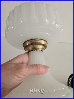 Aladdin B114 White Moonstone Corinthian Oil Lamp With B Burner No Flame Spreader