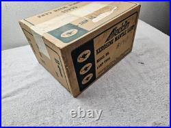 Aladdin B140 Kerosene Mantle Lamp Box Still Factory Sealed New