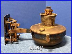 Aladdin Caboose Modelo C Brass Font Kerosene Oil Vintage Train Lamp+Wall Bracket