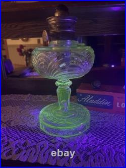 Aladdin Clear Manganese Glass Washington Drape Oil Lamp Model B Many Extras 23
