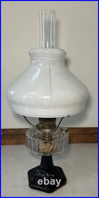 Aladdin Clear Over Black Beta Crystal B-104 Corinthian Oil Lamp 1935-1936 Shade