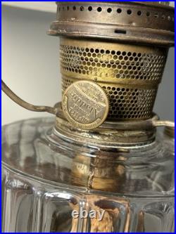 Aladdin Clear Over Black Beta Crystal B-104 Corinthian Oil Lamp 1935-1936 Shade