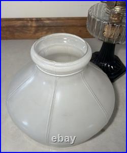 Aladdin Clear Over Black Beta Crystal B-104 Corinthian Oil Lamp 1935-1936 Shade