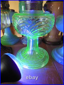 Aladdin Clear Uranium Glass Washington Drape Short Round Base Oil Lamp B Burner