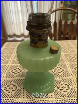 Aladdin Corinthian Apple Green Jadeite Oil Lamp Signed Locking Chimney
