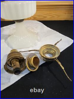 Aladdin Corinthian B-110 Kerosene Oil Lamp White Moonstone Barbie Pink Shade