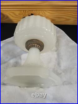 Aladdin Corinthian B-110 Kerosene Oil Lamp White Moonstone Barbie Pink Shade