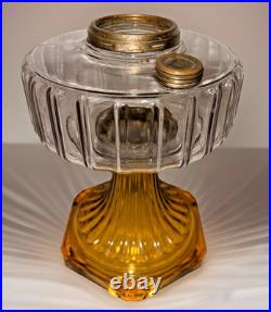 Aladdin Corinthian Kerosene Lamp Clear over Amber Beta Crystal B106 Mfg. 1936
