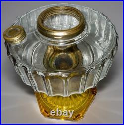 Aladdin Corinthian Kerosene Lamp Clear over Amber Beta Crystal B106 Mfg. 1936