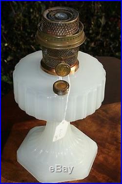 Aladdin Corinthian Kerosene Oil Lamp White Moonstone With Nu-Type Model B Burner