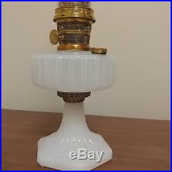 Aladdin Corinthian Model B White Moonstone Kerosene Oil Lamp Great Condition