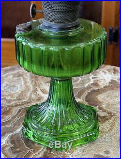 Aladdin Corinthian Oil Kerosene Lamp Green nu-type model B