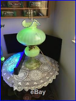 Aladdin Fenton Limited Edition'00 Vaseline Glass Grand Vertique Oil/Elec. Lamp